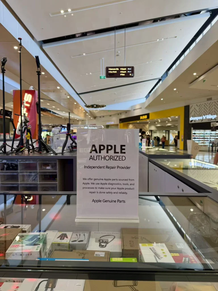 Professional phone repair technician at EGIFTS